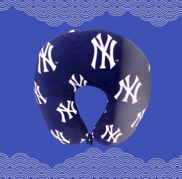 New York neck pillow