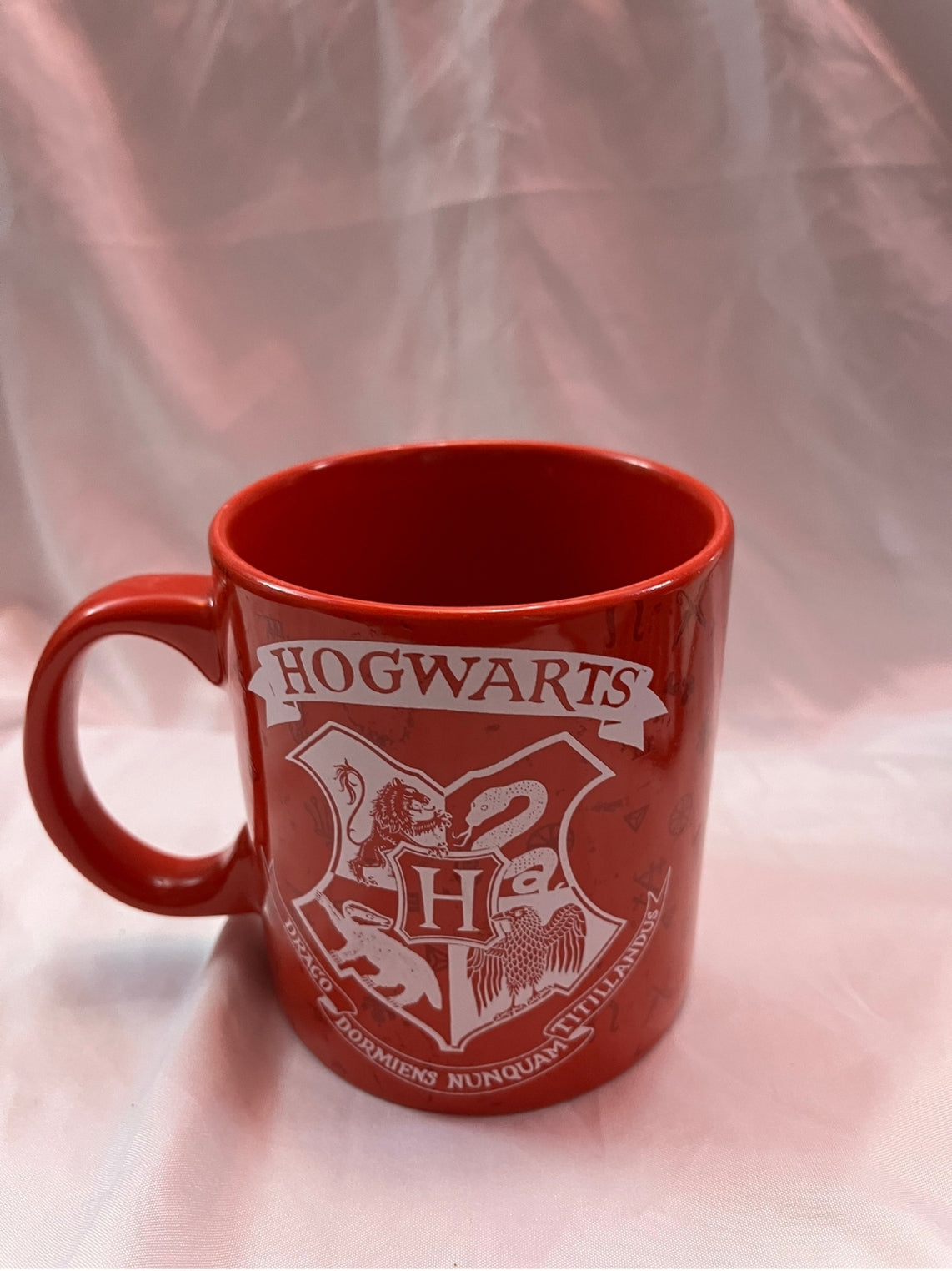 20oz Hogwarts Mug