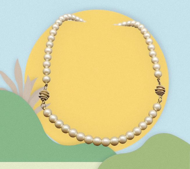 Beautiful Faux Pearl Necklace