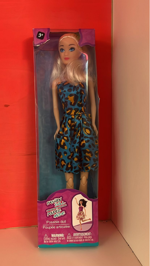 Fashion Doll - Poupee Mode / Posable Doll