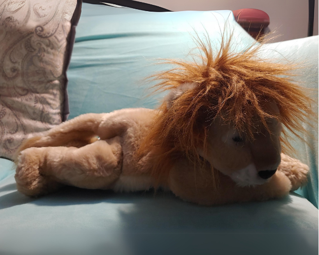 19" Vintage Lion Plushy