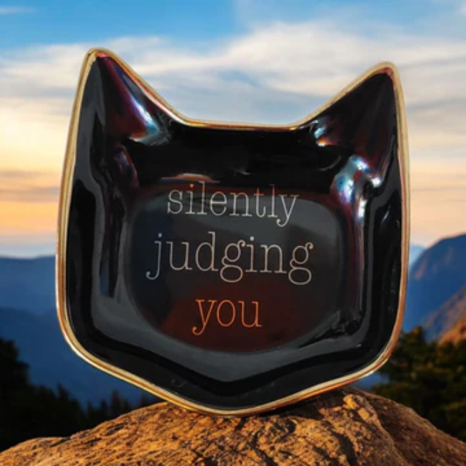 Set of 2: Vintage Whisker city Cat plate