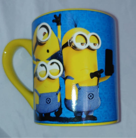 Vintage Collectible 14oz Minion Selfie Mug